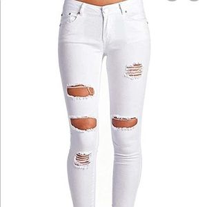 Fashion nova white skinny jeans